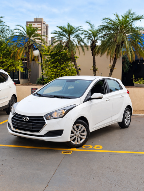HYUNDAI HB 20 Hatch 1.6 16V 4P FLEX COMFORT PLUS, Foto 4