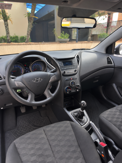 HYUNDAI HB 20 Hatch 1.6 16V 4P FLEX COMFORT PLUS, Foto 5