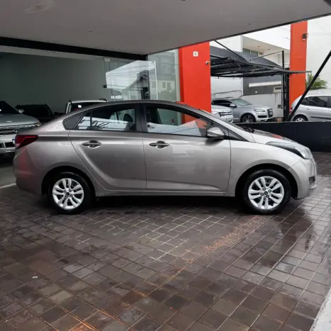 HYUNDAI HB 20 Sedan 1.0 12V 4P FLEX COMFORT STYLE, Foto 3