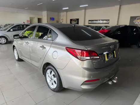 HYUNDAI HB 20 Sedan 1.6 16V 4P FLEX PREMIUM AUTOMTICO, Foto 4