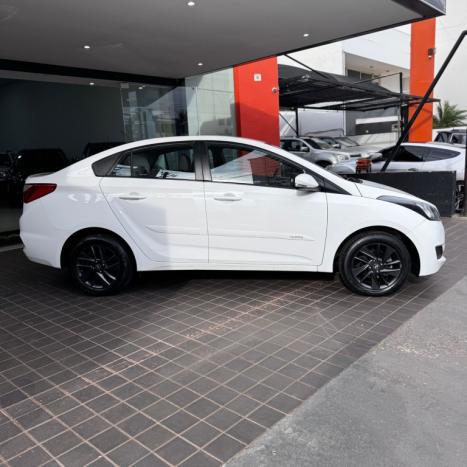 HYUNDAI HB 20 Sedan 1.6 16V 4P FLEX COMFORT PLUS AUTOMTICO, Foto 3