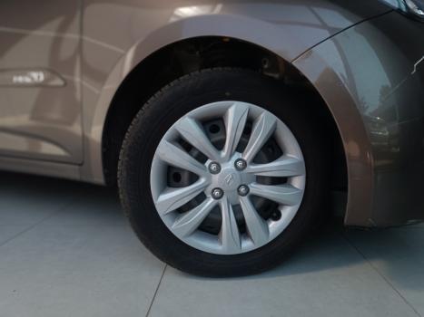 HYUNDAI HB 20 Sedan 1.6 16V 4P FLEX COMFORT PLUS, Foto 7