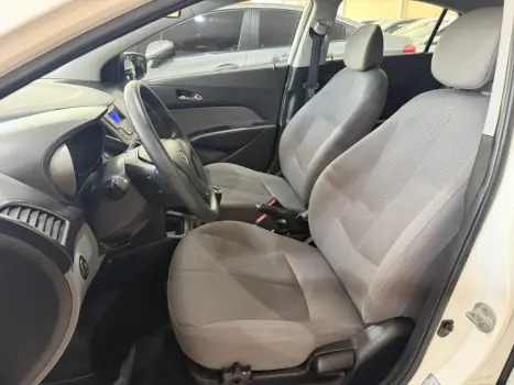 HYUNDAI HB 20 Sedan 1.6 16V 4P FLEX COMFORT PLUS, Foto 10