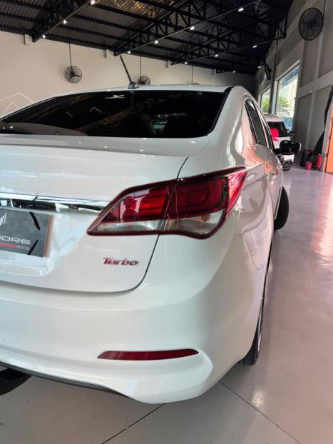 HYUNDAI HB 20 Sedan 1.0 12V 4P FLEX COMFORT PLUS TURBO, Foto 8