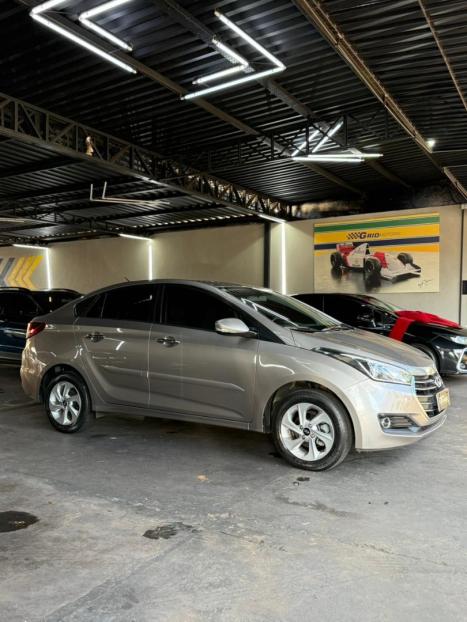 HYUNDAI HB 20 Sedan 1.6 16V 4P FLEX PREMIUM AUTOM�TICO, Foto 4