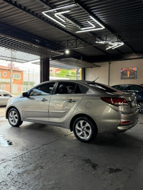 HYUNDAI HB 20 Sedan 1.6 16V 4P FLEX PREMIUM AUTOM�TICO, Foto 9