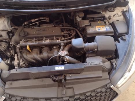 HYUNDAI HB 20 Sedan 1.6 16V 4P FLEX PREMIUM AUTOM�TICO, Foto 12