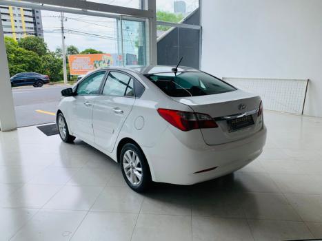 HYUNDAI HB 20 Sedan 1.6 16V 4P FLEX COMFORT PLUS, Foto 4