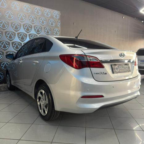 HYUNDAI HB 20 Sedan 1.6 16V 4P FLEX COMFORT PLUS, Foto 4