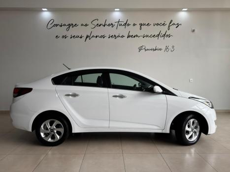 HYUNDAI HB 20 Sedan 1.6 16V 4P FLEX PREMIUM AUTOM�TICO, Foto 2