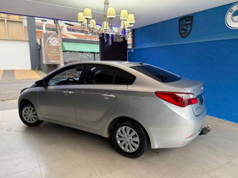 HYUNDAI HB 20 Sedan 1.6 16V 4P FLEX COMFORT PLUS, Foto 4