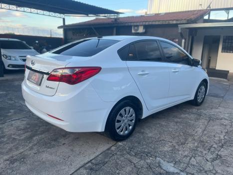 HYUNDAI HB 20 Sedan 1.6 16V 4P FLEX COMFORT PLUS, Foto 4