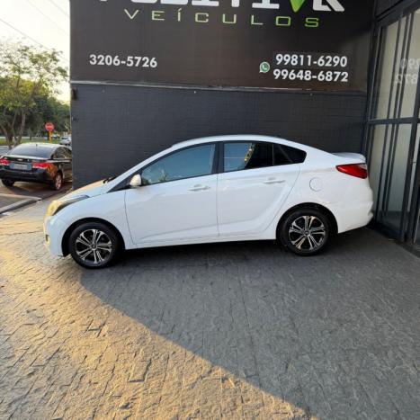 HYUNDAI HB 20 Sedan 1.6 16V 4P FLEX COMFORT STYLE AUTOM�TICO, Foto 3