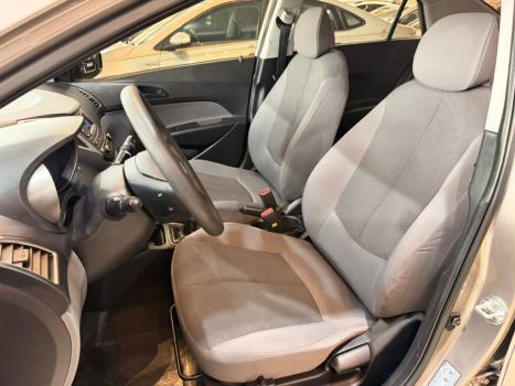 HYUNDAI HB 20 Sedan 1.0 12V 4P FLEX UNIQUE, Foto 10