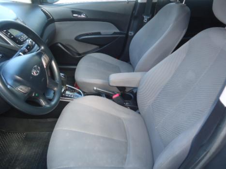 HYUNDAI HB 20 Sedan 1.6 16V 4P FLEX COMFORT PLUS AUTOM�TICO, Foto 3