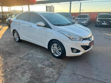 HYUNDAI HB 20 Sedan 1.6 16V 4P FLEX PREMIUM AUTOM�TICO, Foto 3