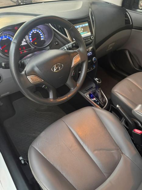 HYUNDAI HB 20 Sedan 1.6 16V 4P FLEX PREMIUM AUTOM�TICO, Foto 4