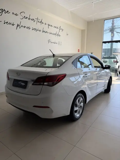 HYUNDAI HB 20 Sedan 1.6 16V 4P FLEX COMFORT AUTOM�TICO, Foto 3