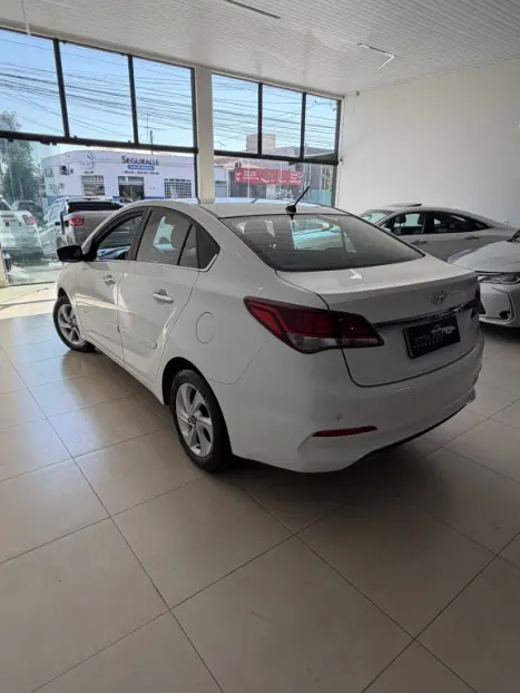 HYUNDAI HB 20 Sedan 1.6 16V 4P FLEX COMFORT AUTOM�TICO, Foto 9
