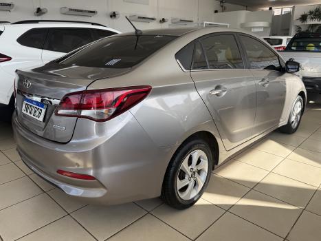 HYUNDAI HB 20 Sedan 1.6 16V 4P FLEX PREMIUM AUTOM�TICO, Foto 4