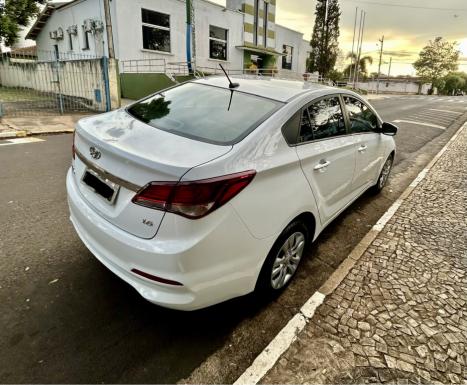 HYUNDAI HB 20 Sedan 1.6 16V 4P FLEX COMFORT PLUS, Foto 4