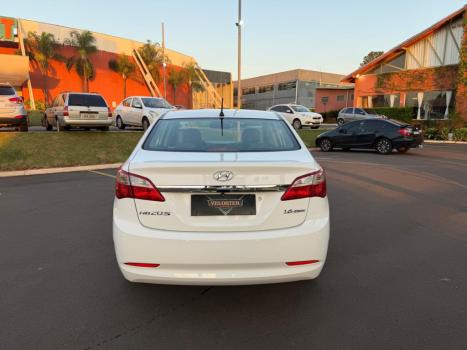 HYUNDAI HB 20 Sedan 1.6 16V 4P FLEX COMFORT PLUS, Foto 4