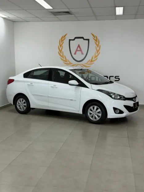 HYUNDAI HB 20 Sedan 1.0 12V 4P FLEX COMFORT PLUS, Foto 2