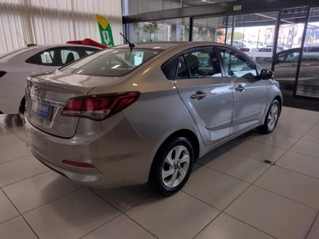 HYUNDAI HB 20 Sedan 1.6 16V 4P FLEX COMFORT PLUS AUTOMÁTICO, Foto 4