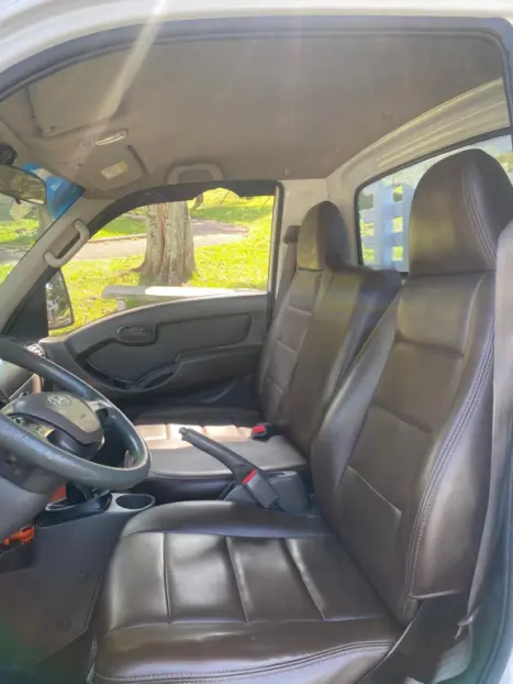 HYUNDAI HR 2.5 TCI HD DIESEL CARROCERIA DE MADEIRA, Foto 2