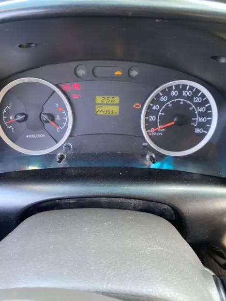 HYUNDAI HR 2.5 TCI HD DIESEL CARROCERIA DE MADEIRA, Foto 4