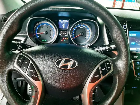 HYUNDAI I30 1.8 16V 4P, Foto 11