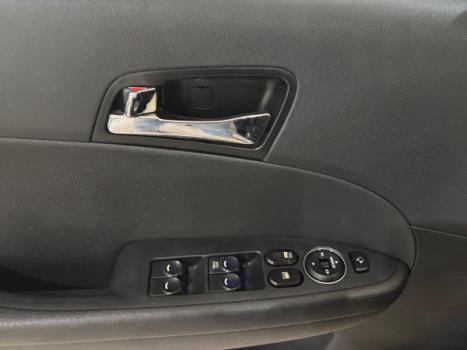 HYUNDAI I30 2.0 16V 4P AUTOM�TICO, Foto 13