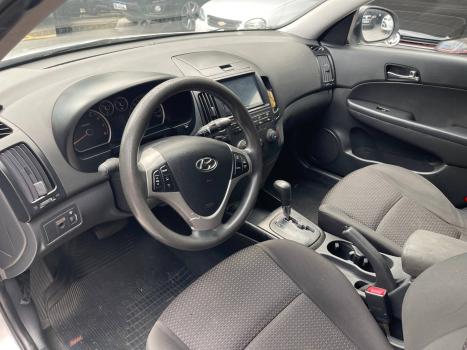 HYUNDAI I30 2.0 16V 4P GLS, Foto 8