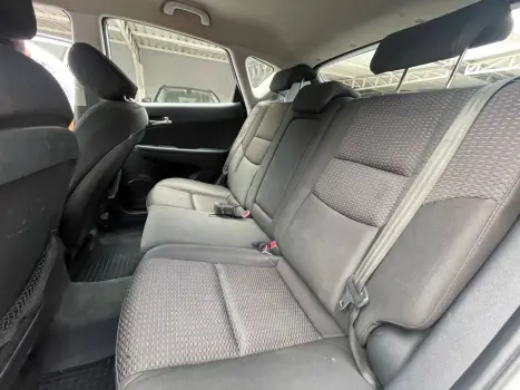 HYUNDAI I30 2.0 16V 4P GLS, Foto 6