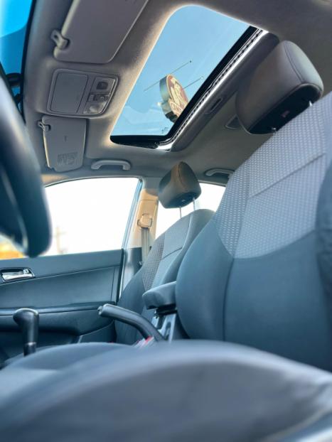 HYUNDAI I30 2.0 16V 4P GLS AUTOM�TICO, Foto 2