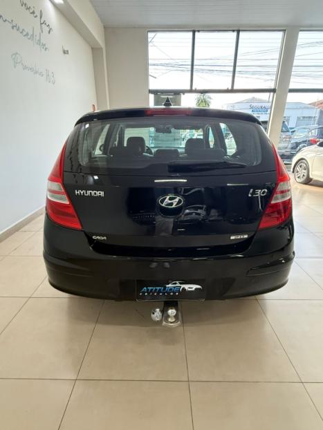 HYUNDAI I30 2.0 16V 4P AUTOM�TICO, Foto 3