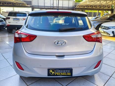 HYUNDAI I30 2.0 16V 4P, Foto 4