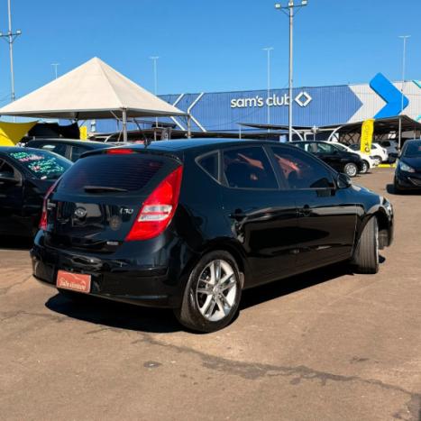 HYUNDAI I30 2.0 16V 4P, Foto 3