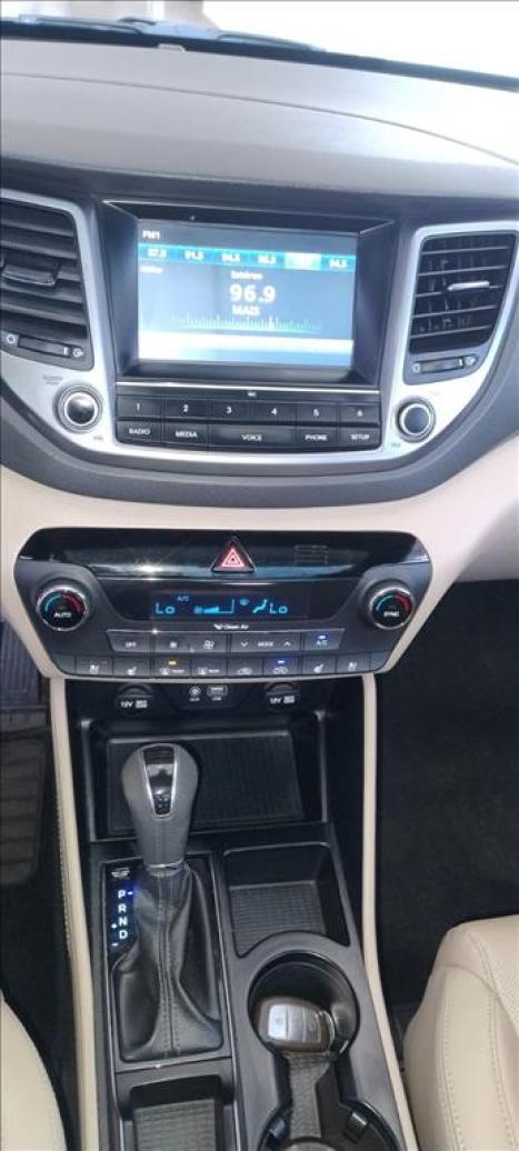 HYUNDAI Tucson 1.6 16V 4P T-GDI SPECIAL EDITION ECOSHIFT AUTOM�TICO, Foto 9