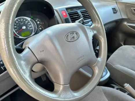 HYUNDAI Tucson 2.0 16V 4P GL, Foto 13