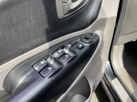HYUNDAI Tucson 2.0 16V 4P GLS AUTOMÁTICO, Foto 10