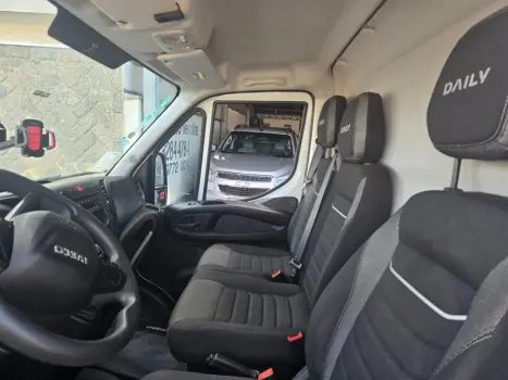 IVECO Daily 30-160 3.0 TURBO DIESEL  CHASSI CABINE SIMPLES, Foto 13