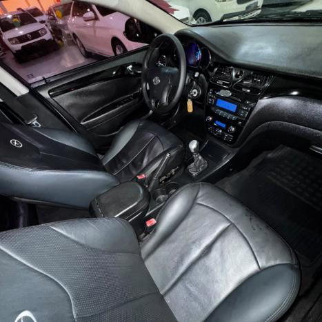 JAC J5 Sedan 1.5 16V 4P, Foto 10