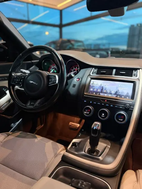 JAGUAR E-Pace 2.0 16V 4P P300 R-DYNAMIC SE AWD TURBO AUTOM�TICO, Foto 19