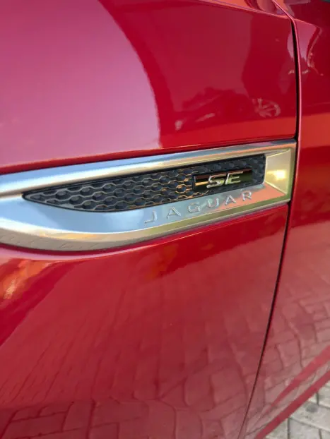 JAGUAR E-Pace 2.0 16V 4P P300 R-DYNAMIC SE AWD TURBO AUTOM�TICO, Foto 4