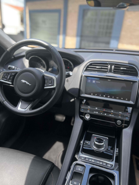 JAGUAR F-Pace 2.0 16V 4P PRESTIGE AWD TURBO DIESEL AUTOMTICO, Foto 12
