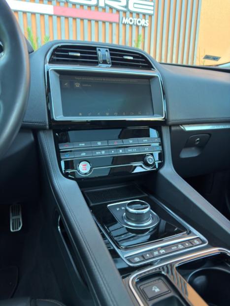 JAGUAR F-Pace 2.0 16V 4P PRESTIGE AWD TURBO DIESEL AUTOM�TICO, Foto 18