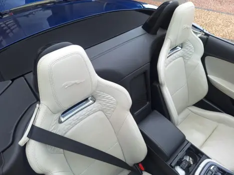 JAGUAR F-Type Carbrio 2.0 16V P300 TURBO R-DYNAMIC AUTOM�TICO, Foto 16