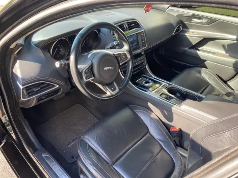 JAGUAR XE 2.0 16V 4P SI4 R-SPORT TURBO AUTOMTICO, Foto 16