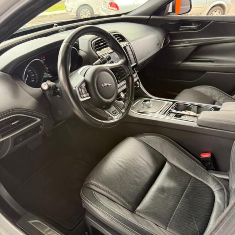 JAGUAR XE 2.0 16V 4P R-SPORT 250 TURBO AUTOM�TICO, Foto 9
